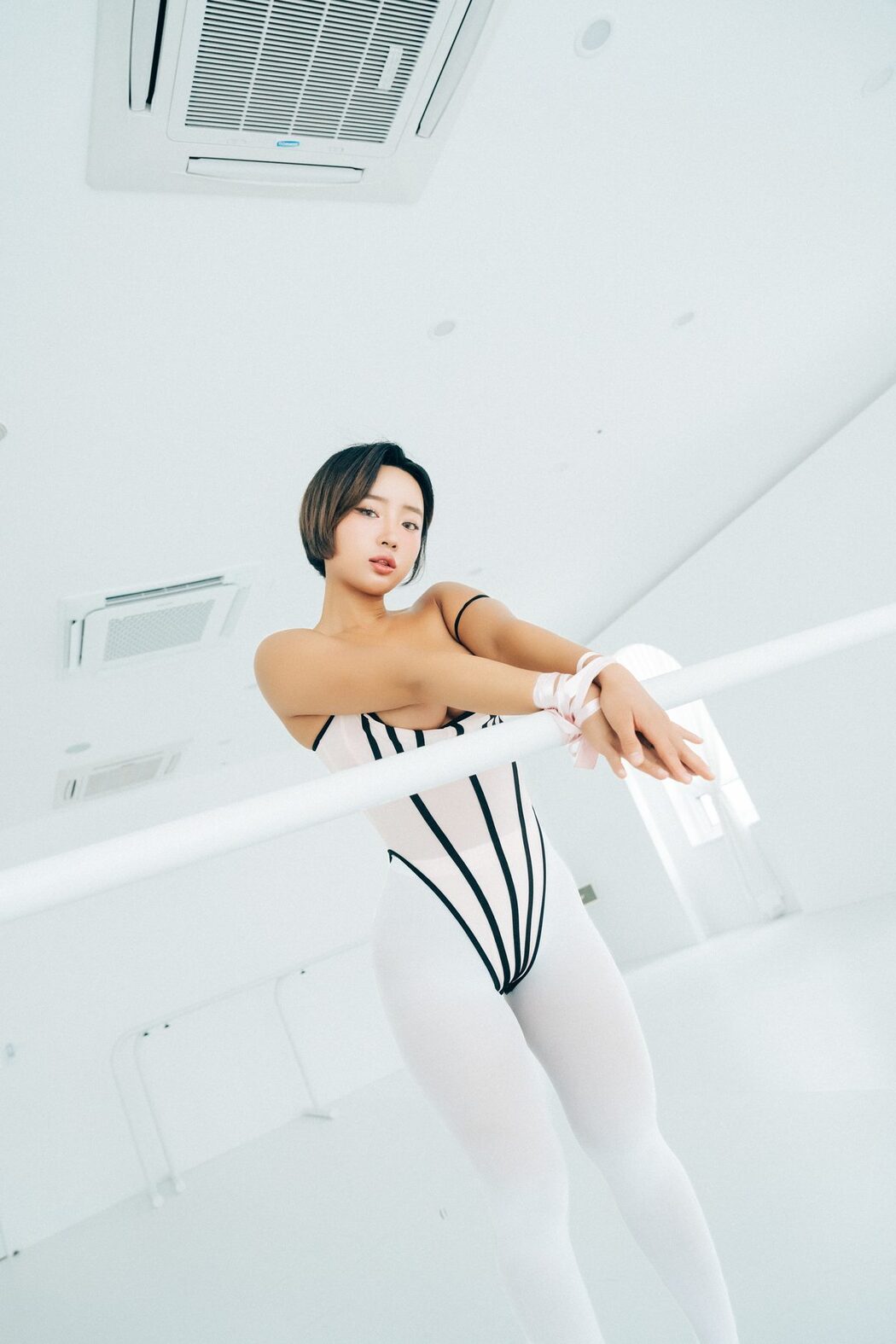 Loozy Booty Queen – Tied Ups A