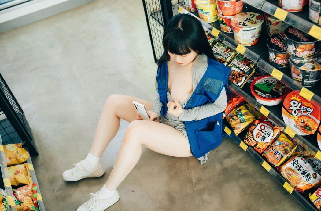Loozy Doyeon – Convenience Store Sub Part1