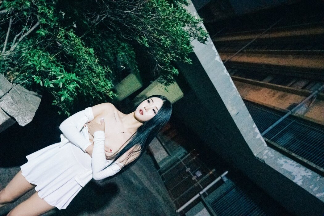 Loozy Bomi 보미 – Night Roads