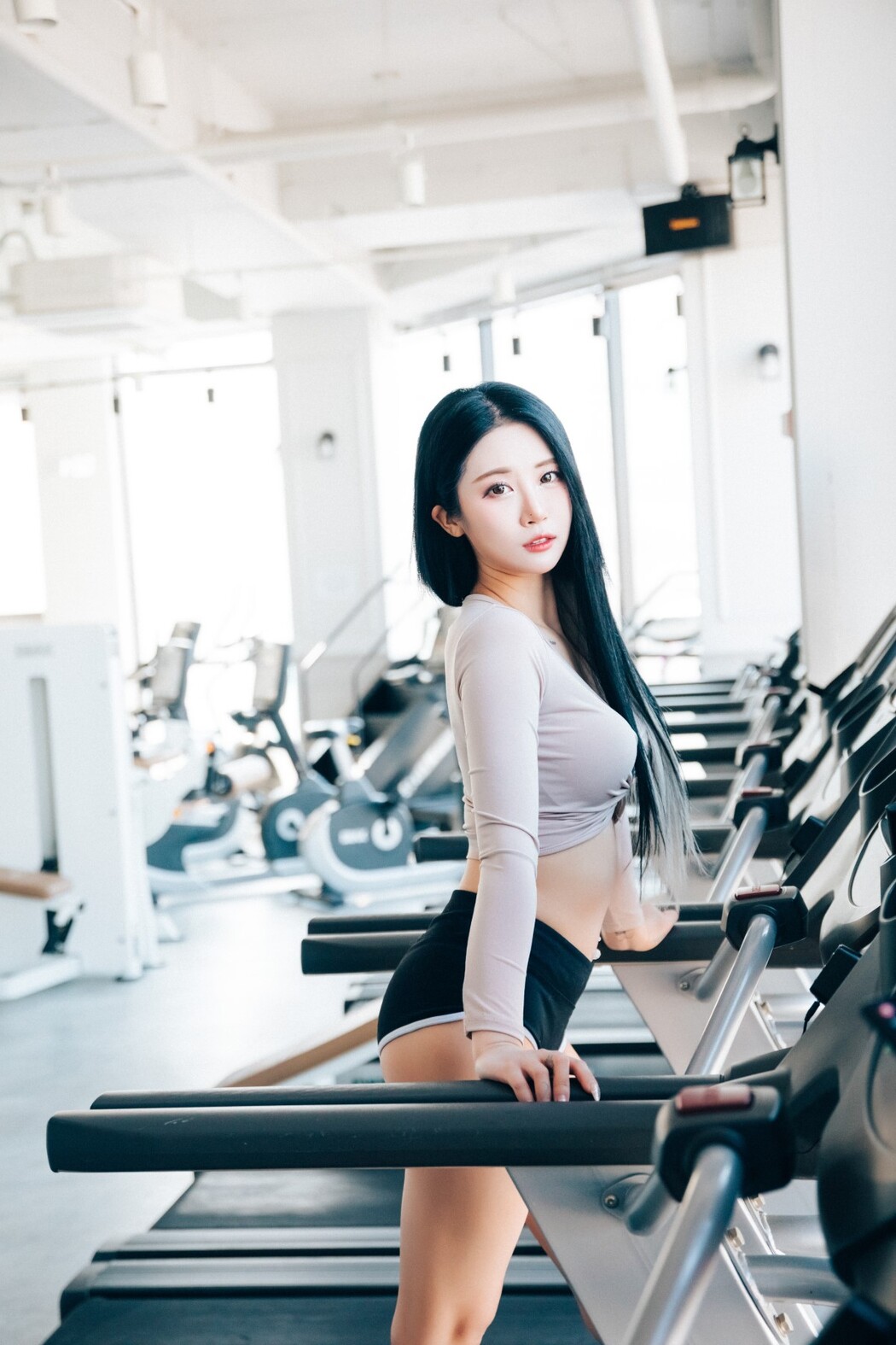 Loozy Bomi (보미) – PT Girl