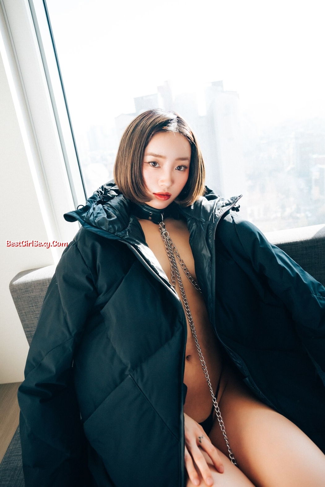 Loozy Booty Queen – Toy B