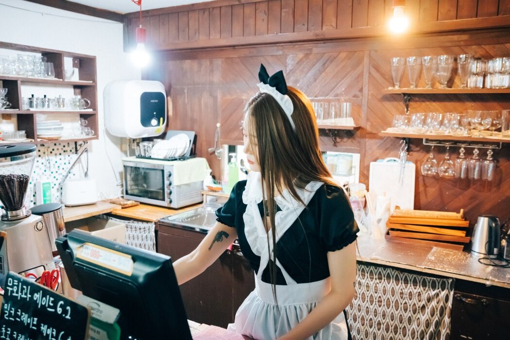 Loozy Bomi 보미 – Maid Cafe S.Ver A