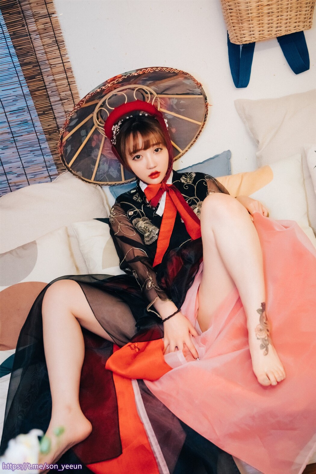 Loozy Gisheng 妓生 – Son Ye-Eun 손예은