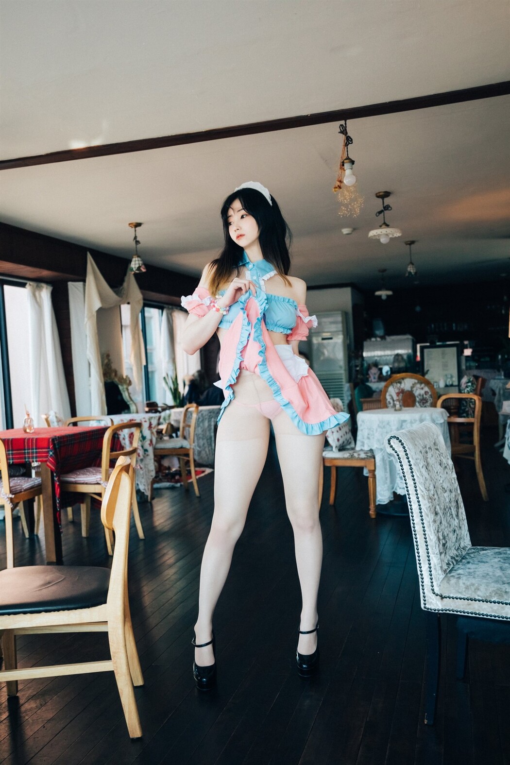 Loozy Bambi 밤비 – Cafe Alba Part 2