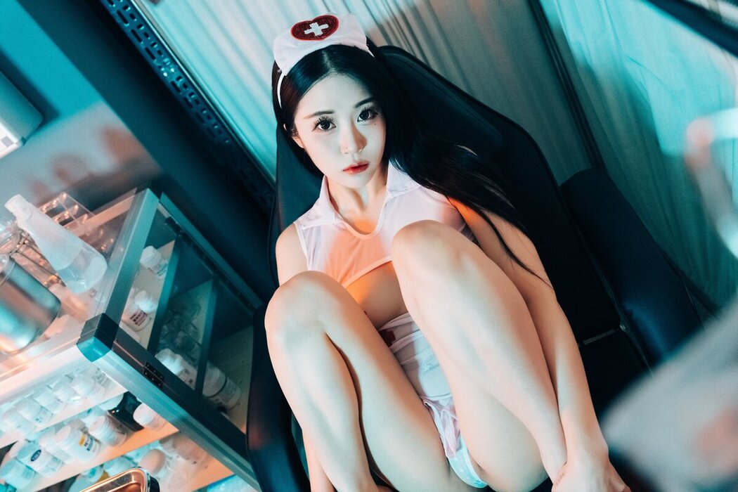 Loozy Bomi 보미 – Secret Treatment B