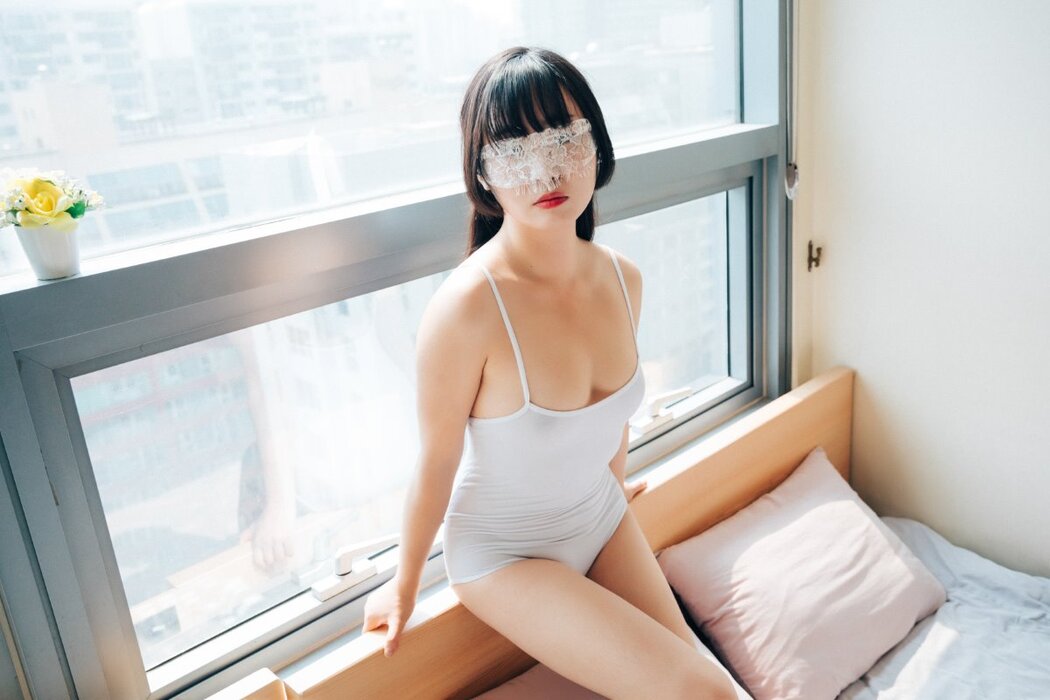 Loozy Min 민 – Pet Training