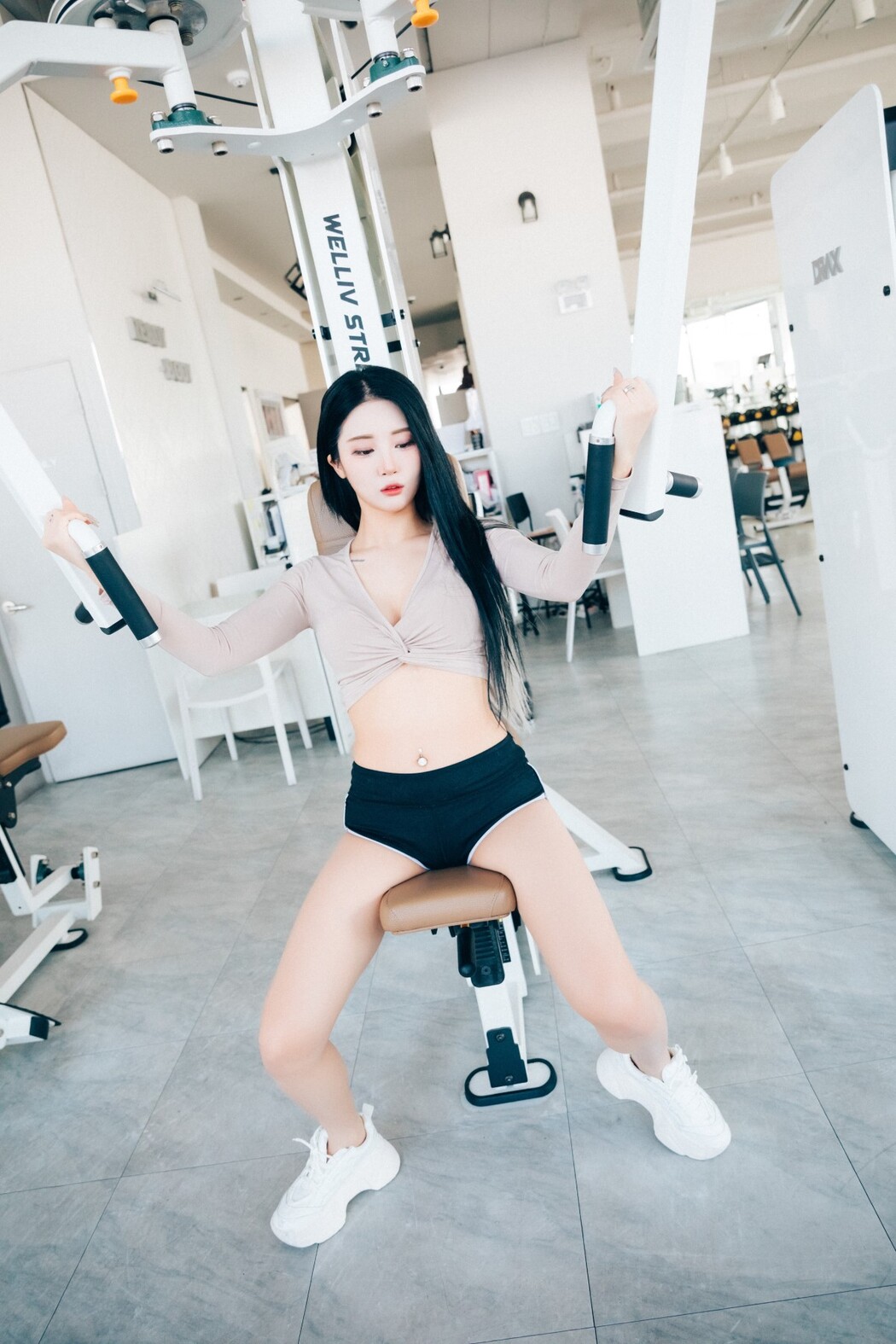 Loozy Bomi (보미) – PT Girl