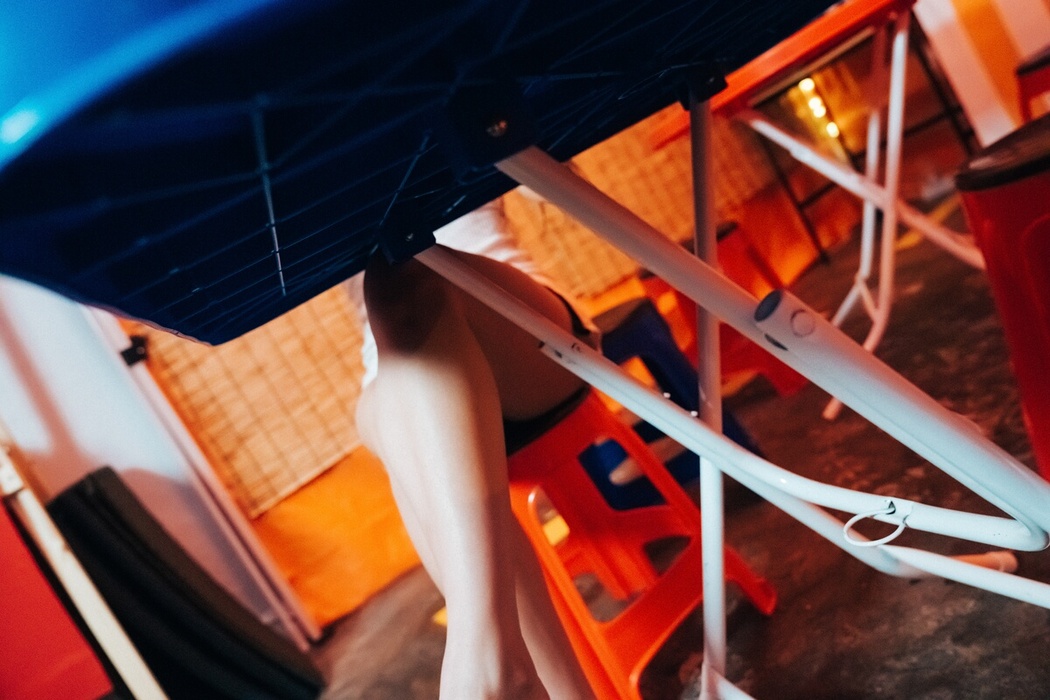 Loozy Bomi 보미 – Street Stall