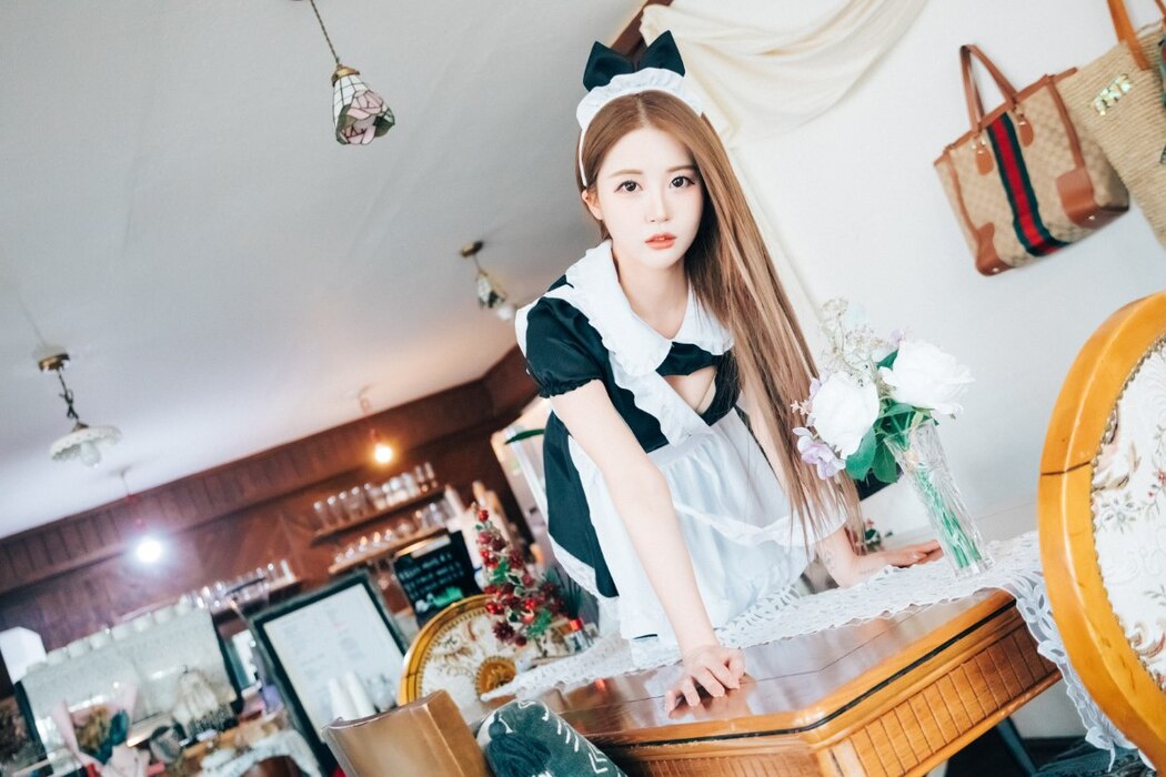 Loozy Bomi 보미 – Maid Cafe S.Ver A