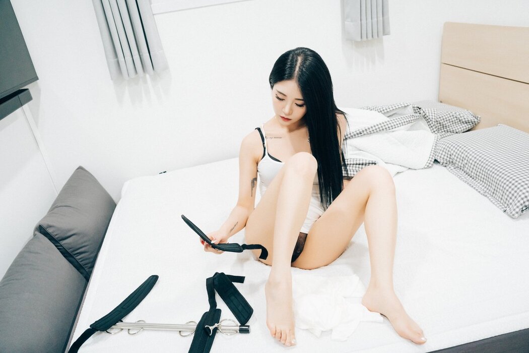 Loozy Bomi – You Bomi B