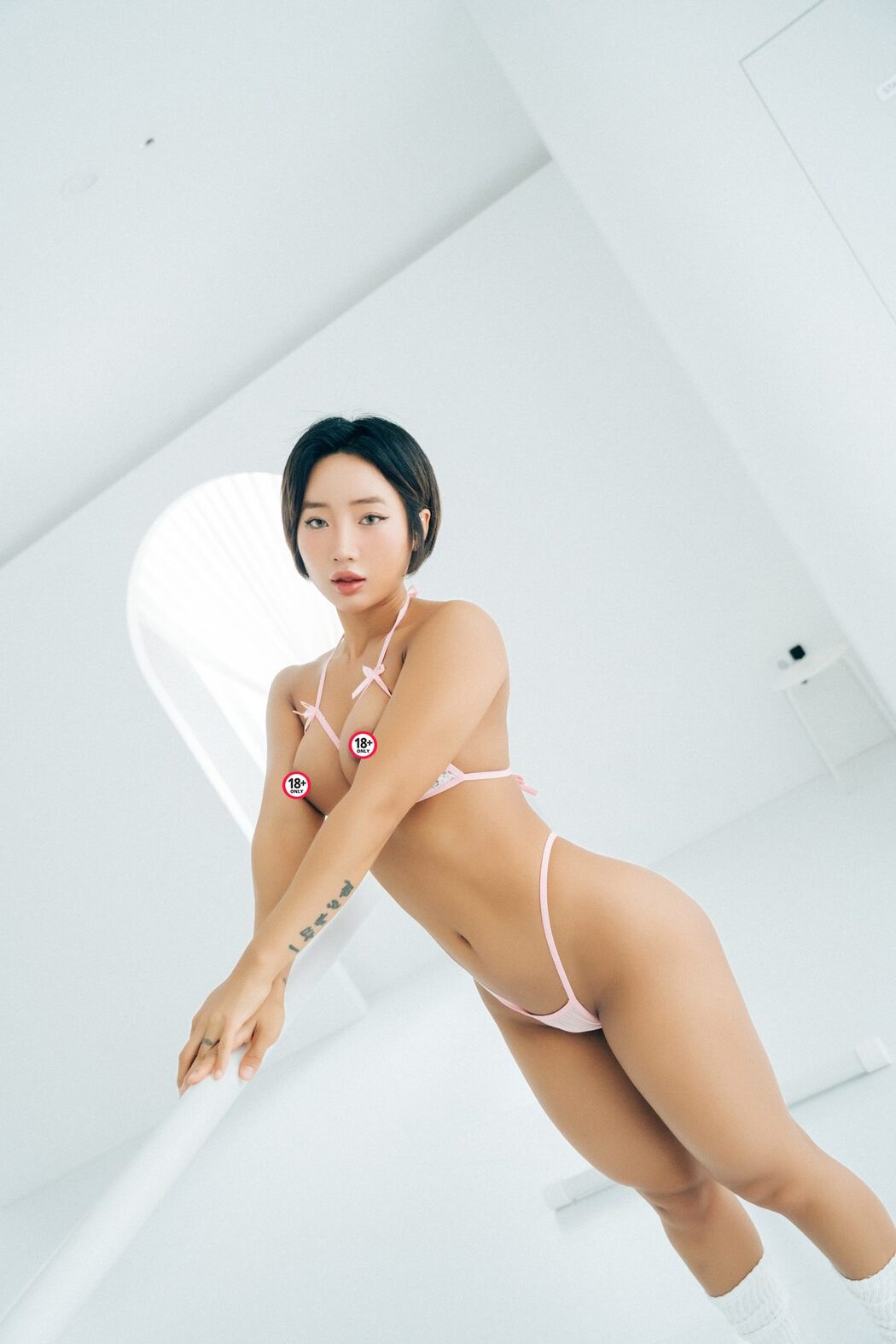 Loozy Booty Queen – Tied Ups B