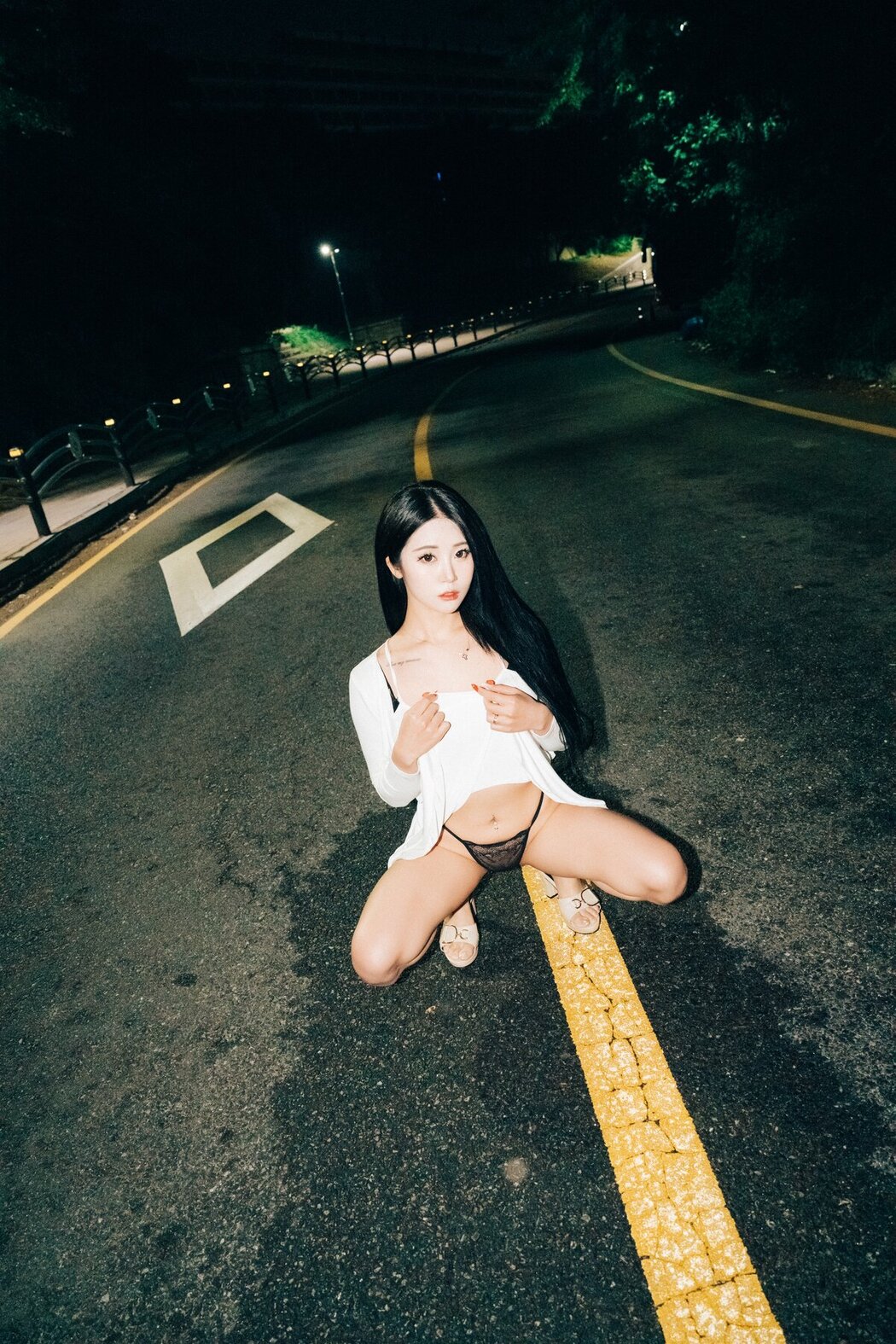 Loozy Bomi 보미 – Night Roads