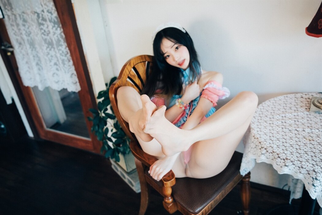 Loozy Bambi 밤비 – Cafe Alba Part 2