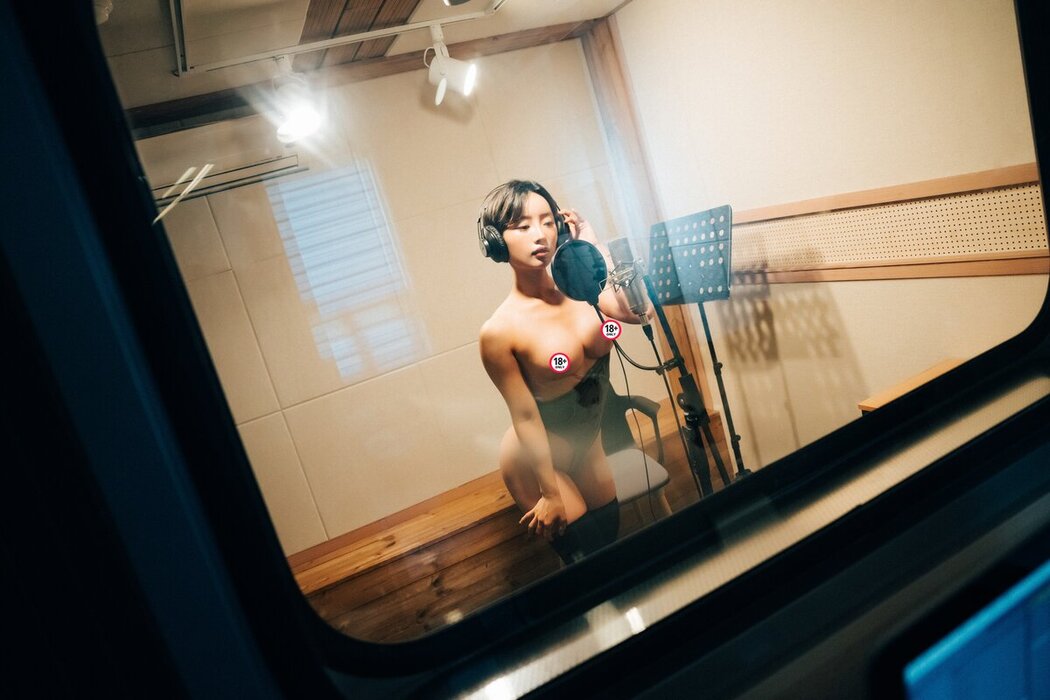 Loozy Booty Queen – Nude Recording B
