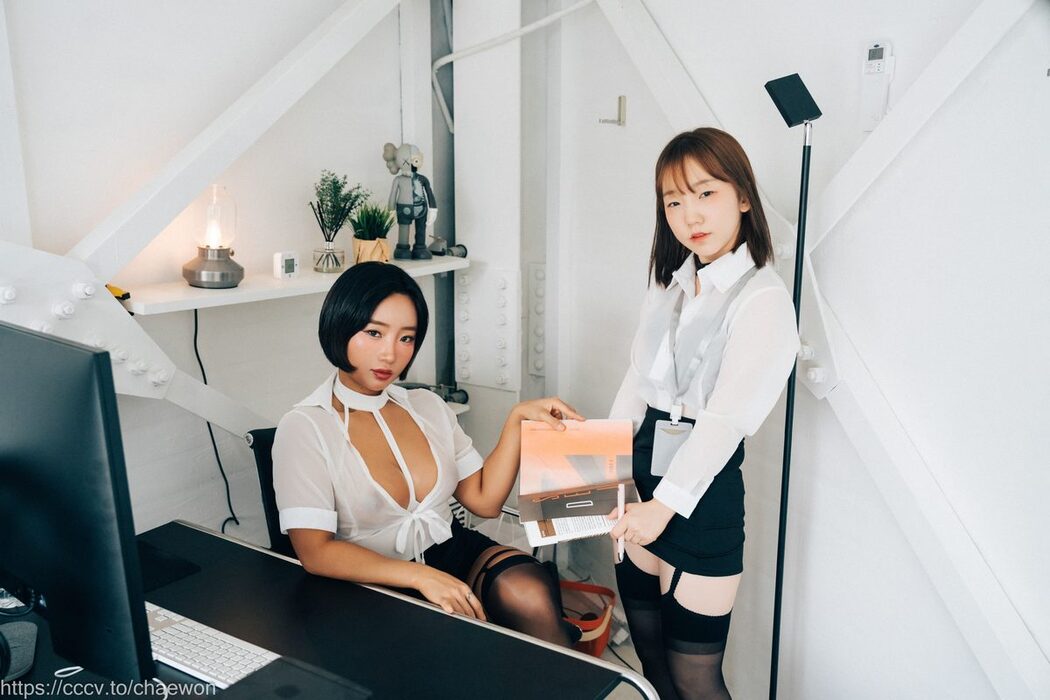 Loozy Booty Queen And Yeri – Office Master A