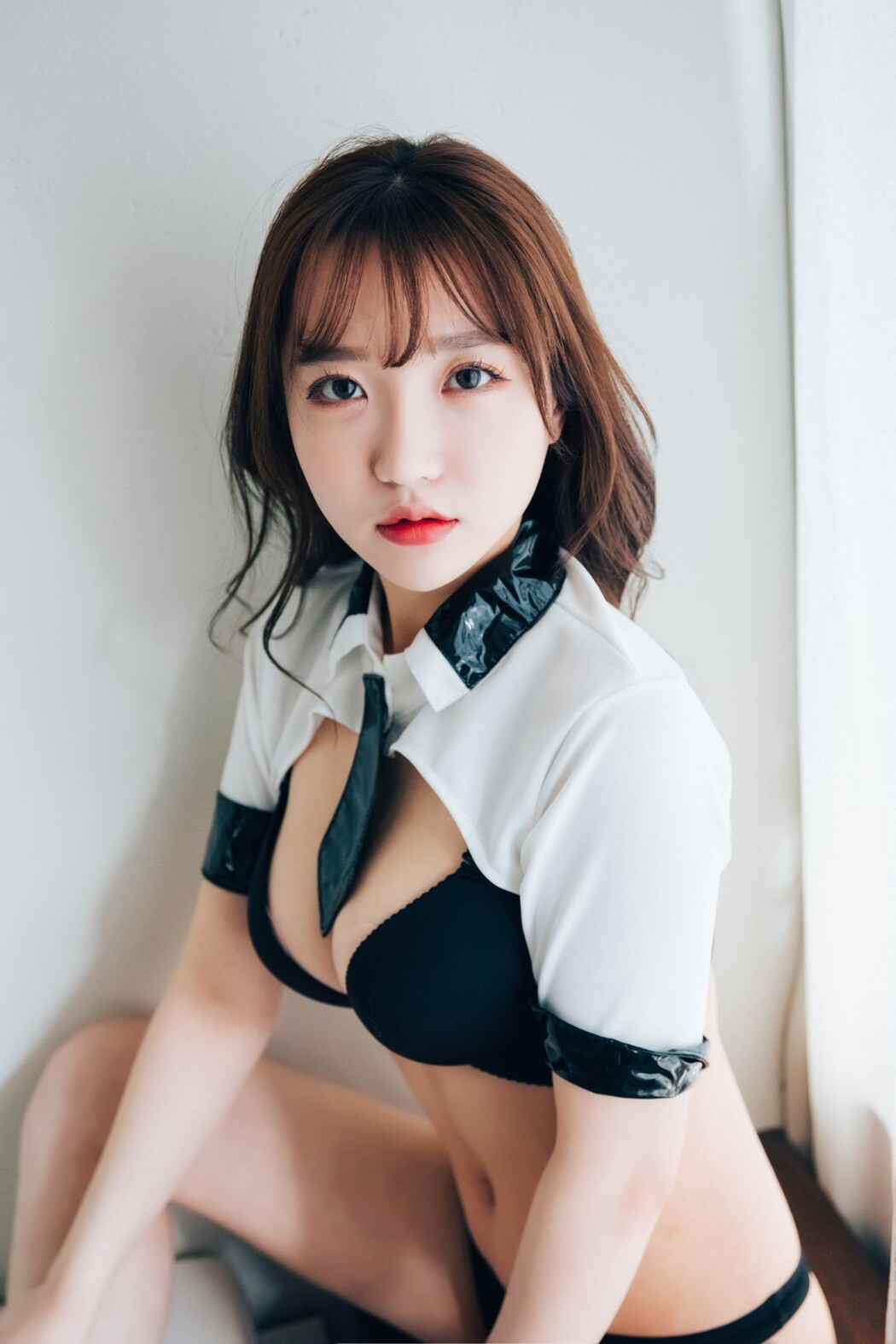 Loozy Maximum Vol.2 Son Ye-Eun 손예은