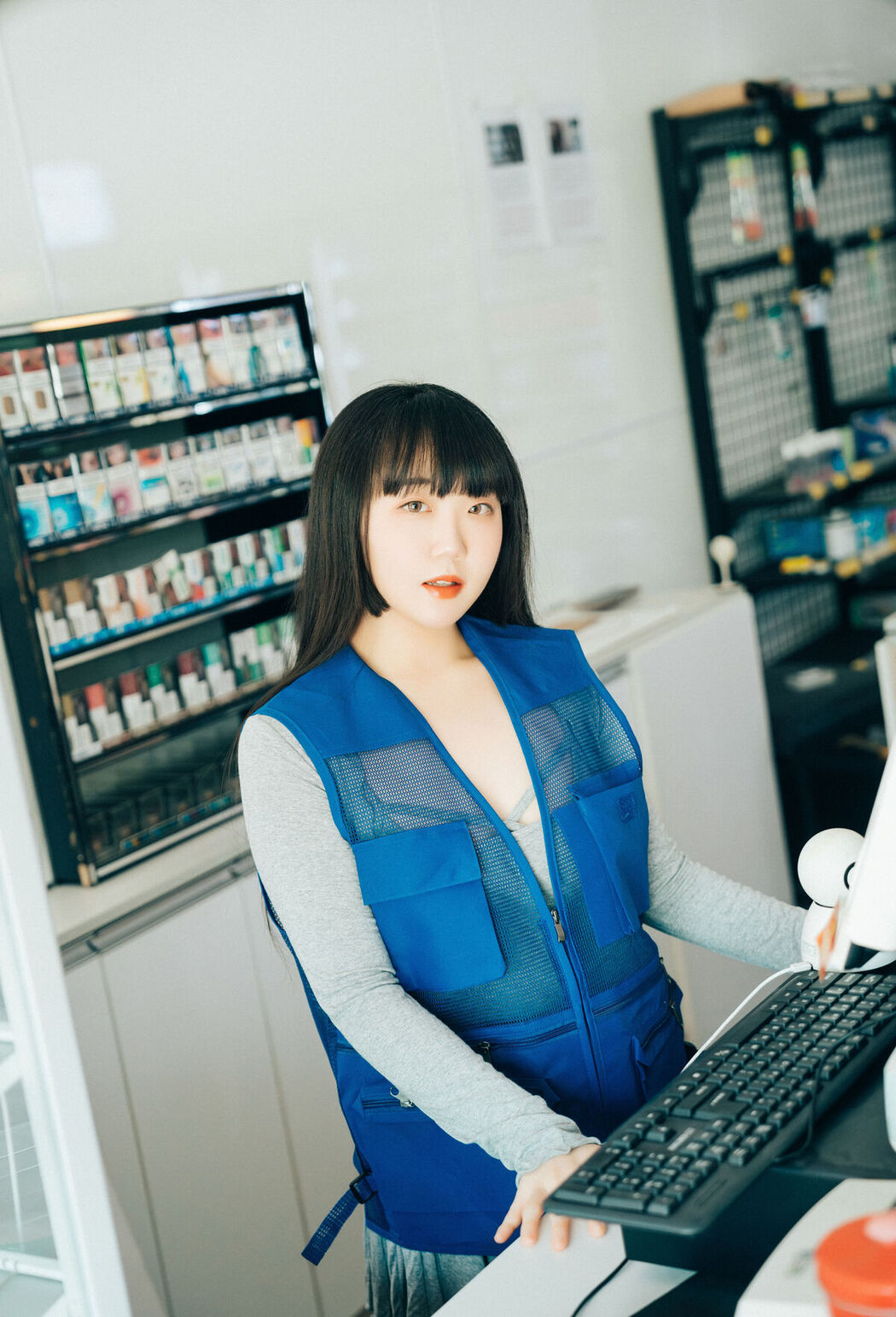 Loozy Doyeon – Convenience Store Sub Part1