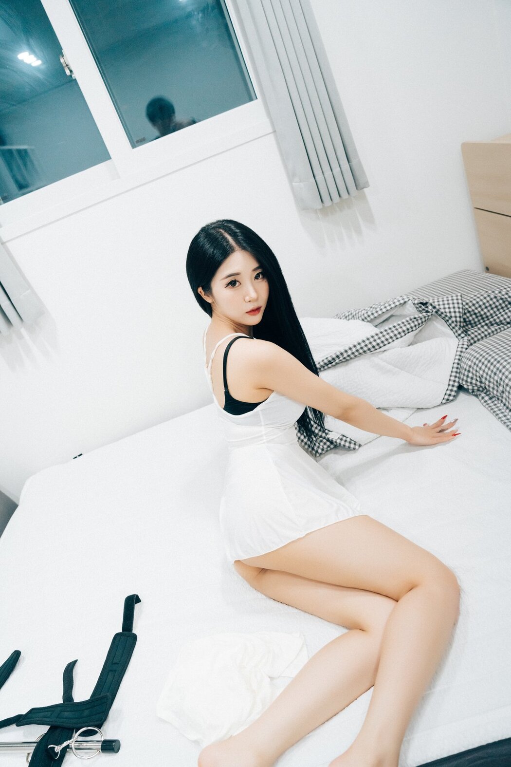 Loozy Bomi – You Bomi B