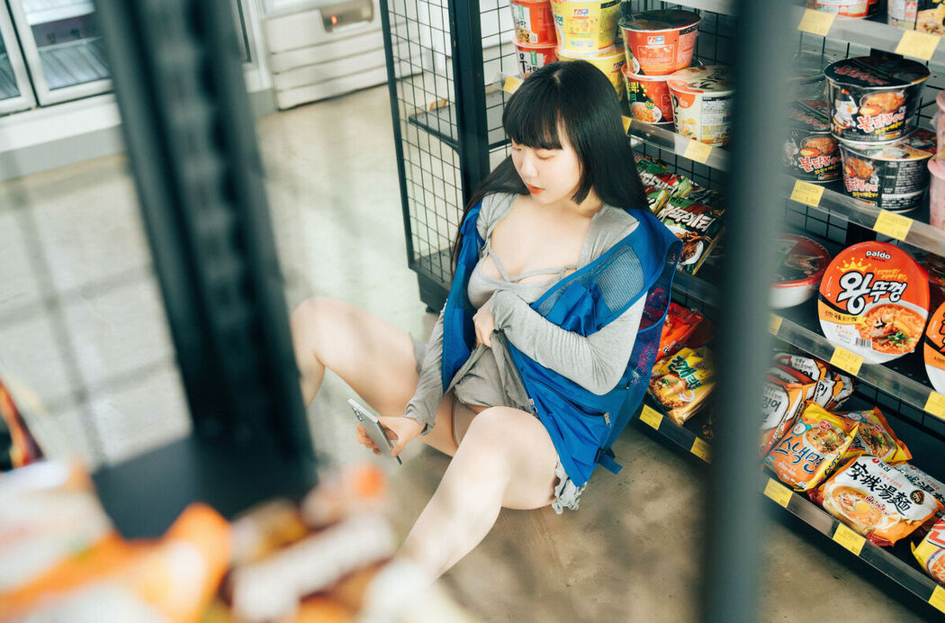 Loozy Doyeon – Convenience Store Sub Part1
