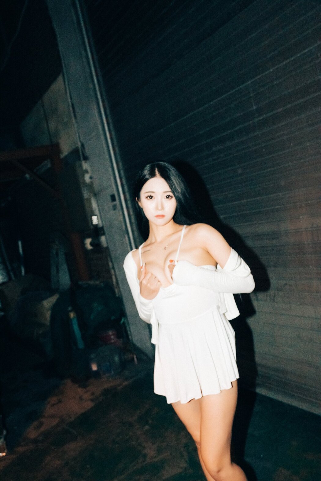Loozy Bomi 보미 – Night Roads