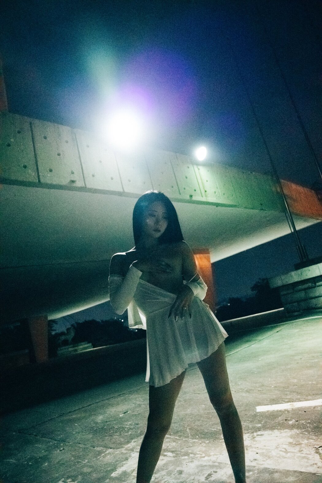 Loozy Bomi 보미 – Night Roads