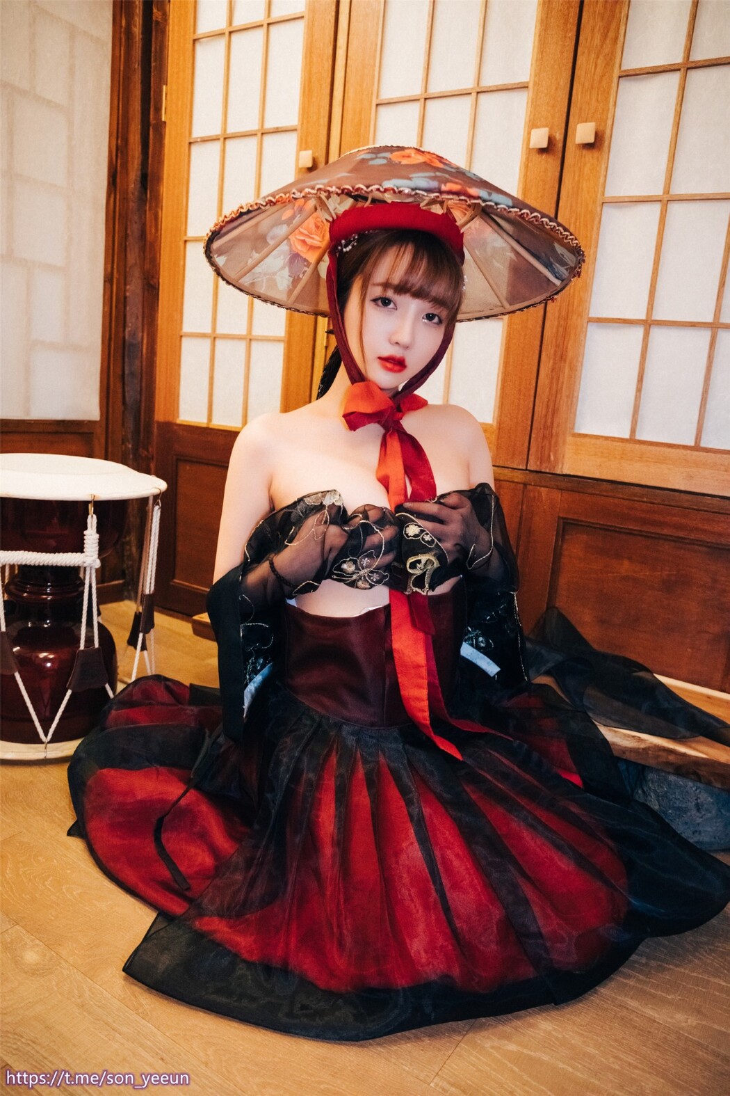 Loozy Gisheng 妓生 – Son Ye-Eun 손예은