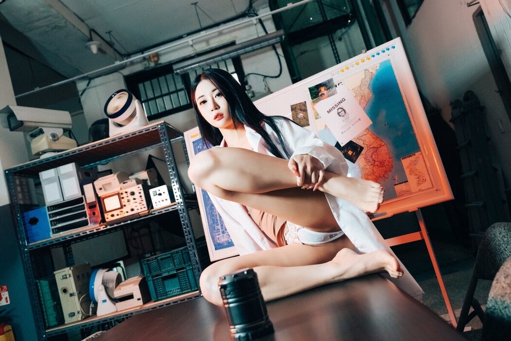 Loozy Bomi 보미 – Secret Treatment B