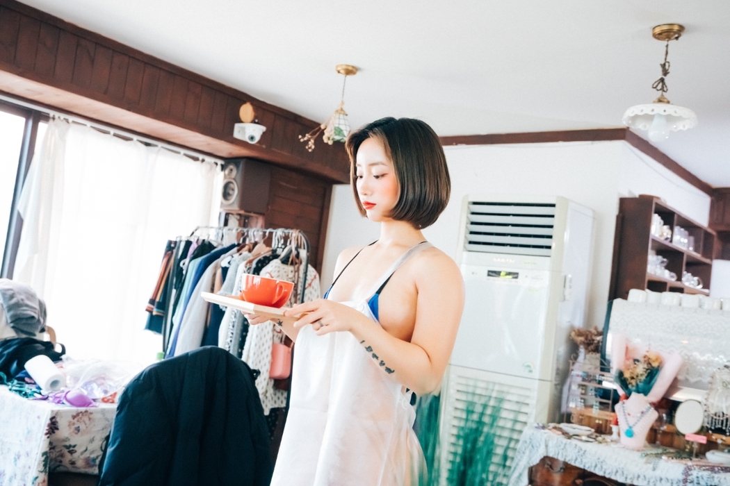 Loozy Booty Queen – Vinyl Aprons S.Ver A