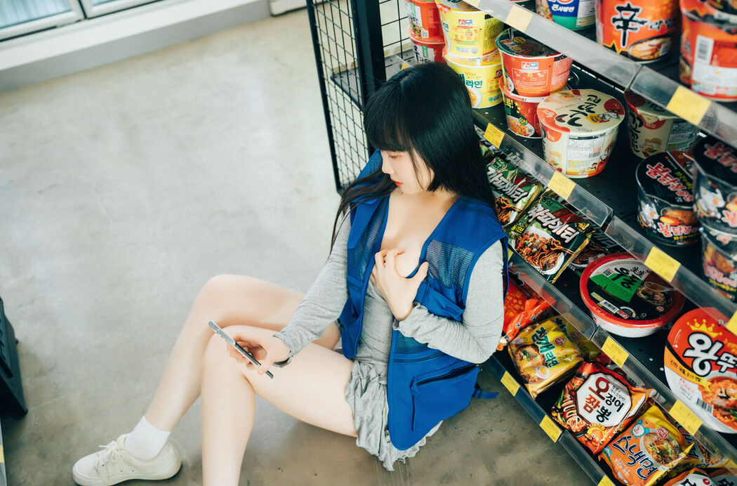 Loozy Doyeon – Convenience Store Sub Part1