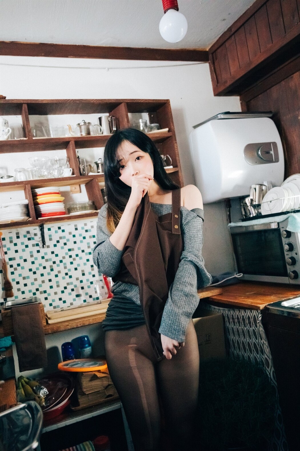 Loozy Bambi 밤비 – Cafe Alba Part 1