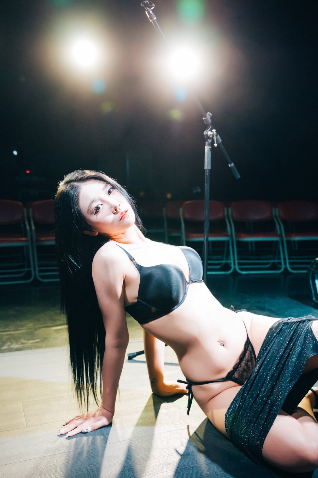 Loozy Bomi 보미 – Covert Stage A