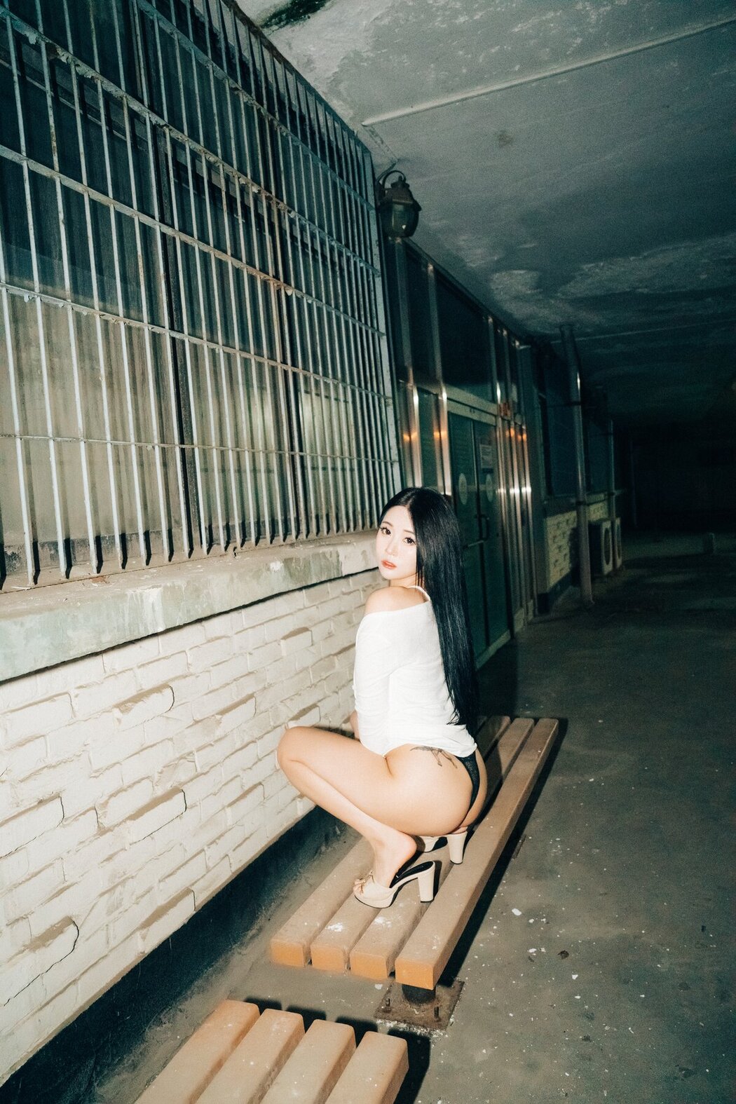 Loozy Bomi 보미 – Night Roads