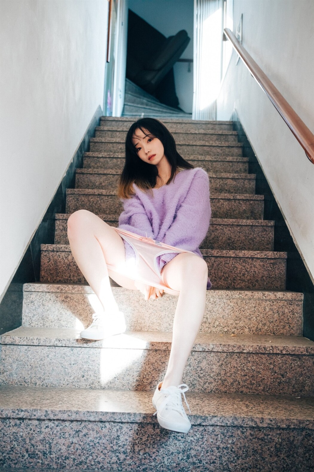 Loozy Bambi 밤비 – Cafe Alba Part 2