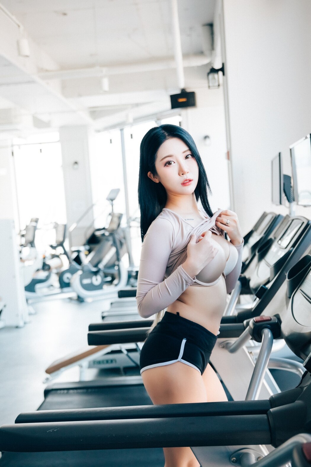 Loozy Bomi (보미) – PT Girl