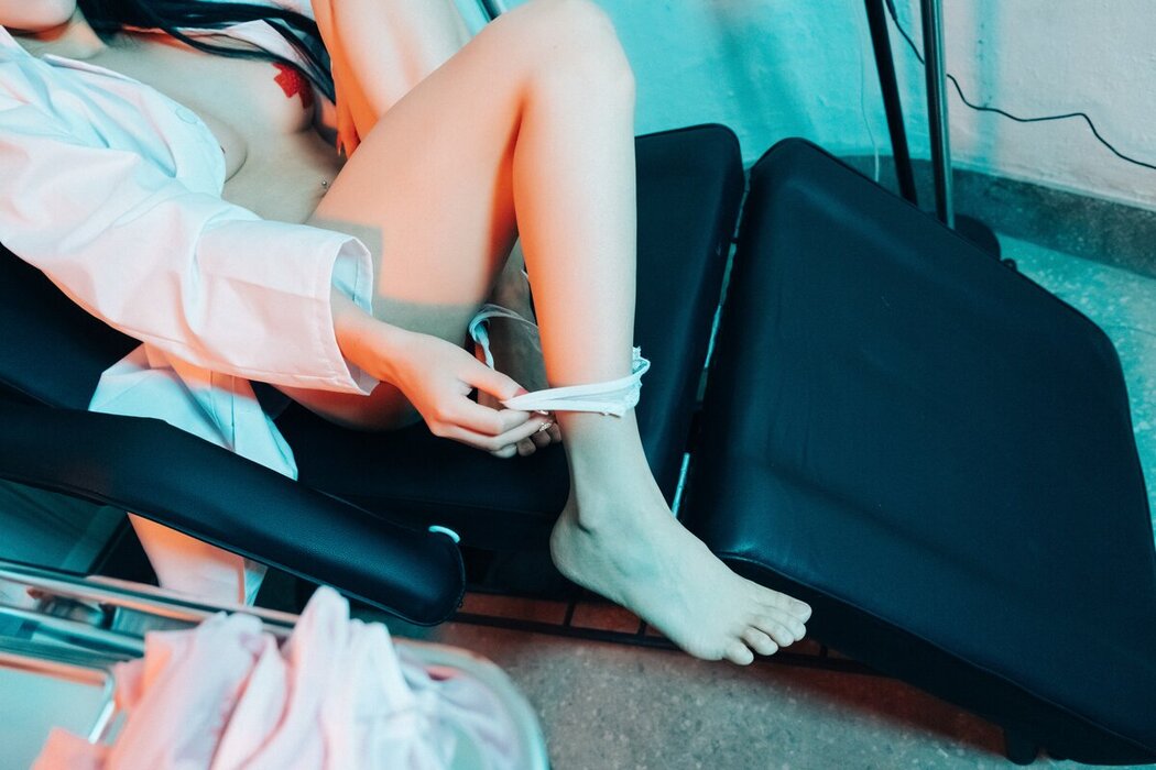 Loozy Bomi 보미 – Secret Treatment A
