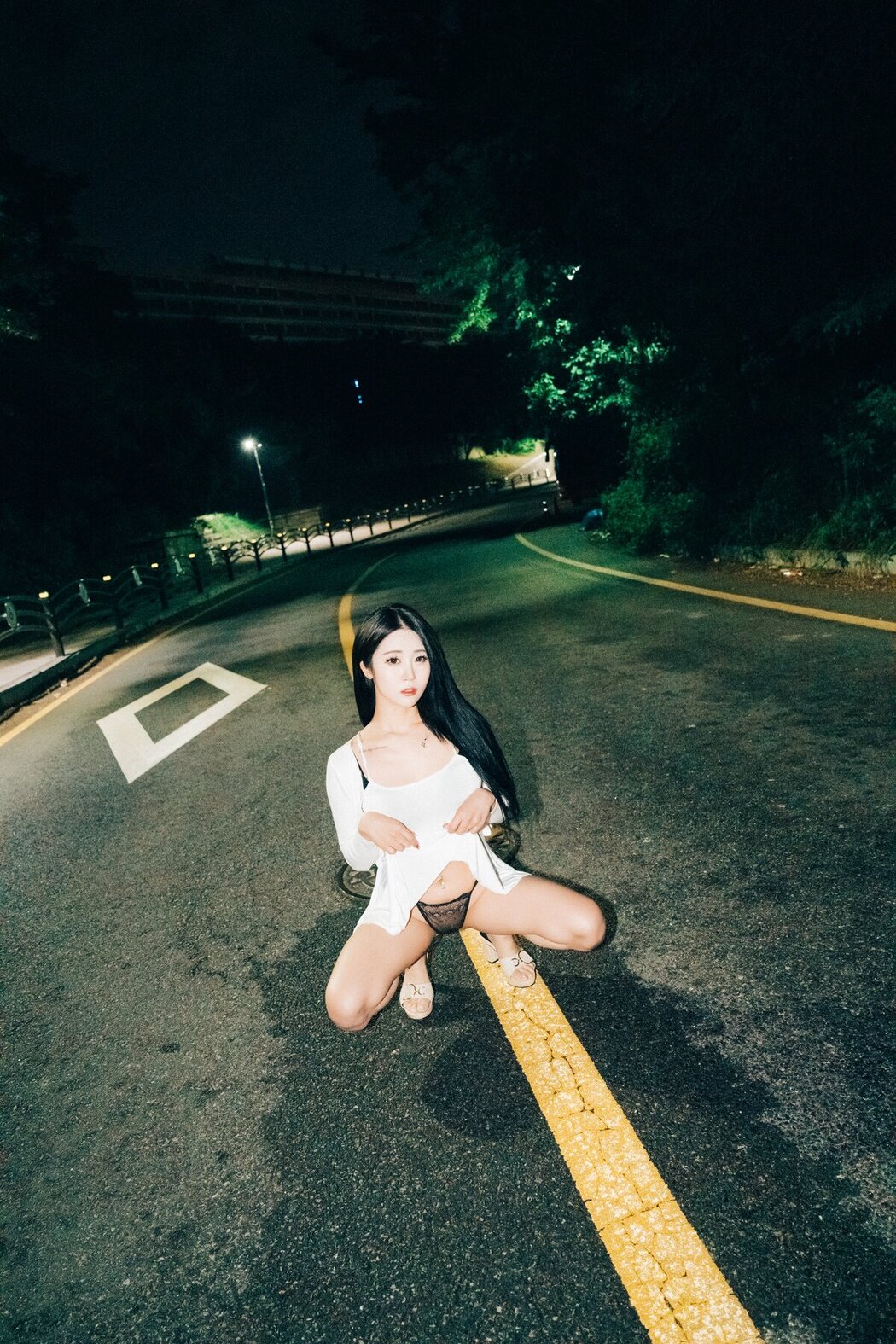 Loozy Bomi 보미 – Night Roads