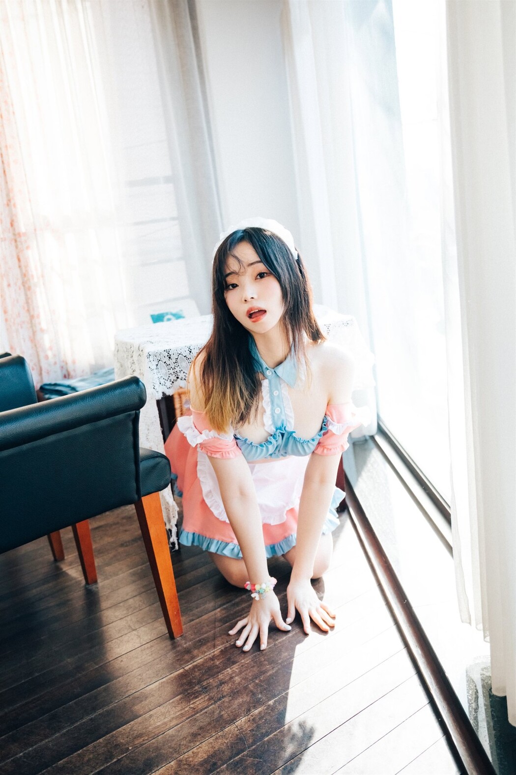 Loozy Bambi 밤비 – Cafe Alba Part 2