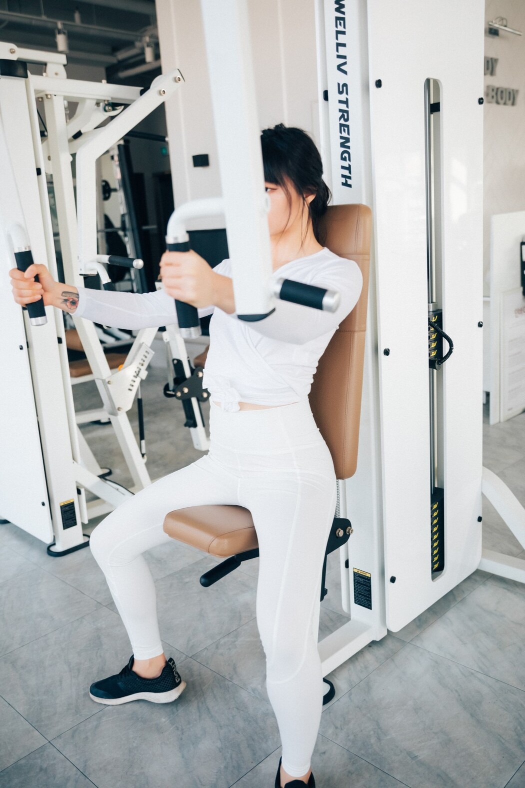 Loozy Kissme – Strip Fitness