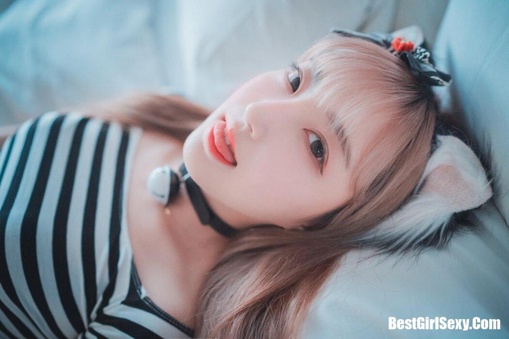 DJAWA 하나리 Catgirl in Stripes