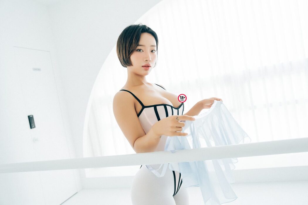 Loozy Booty Queen – Tied Ups B