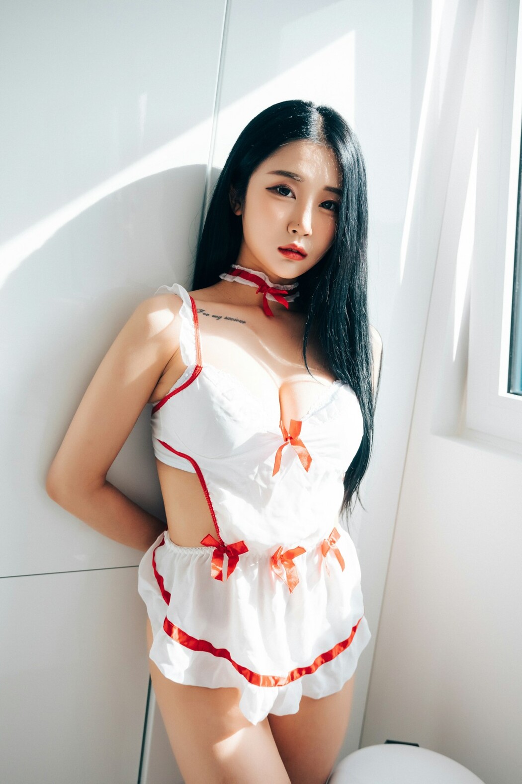Loozy Bomi (보미) – One day