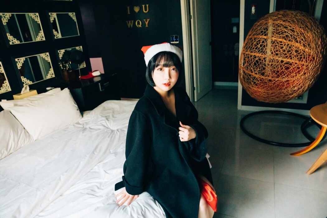 Loozy Doube Date Ye-Eun And Son Ye-Eun