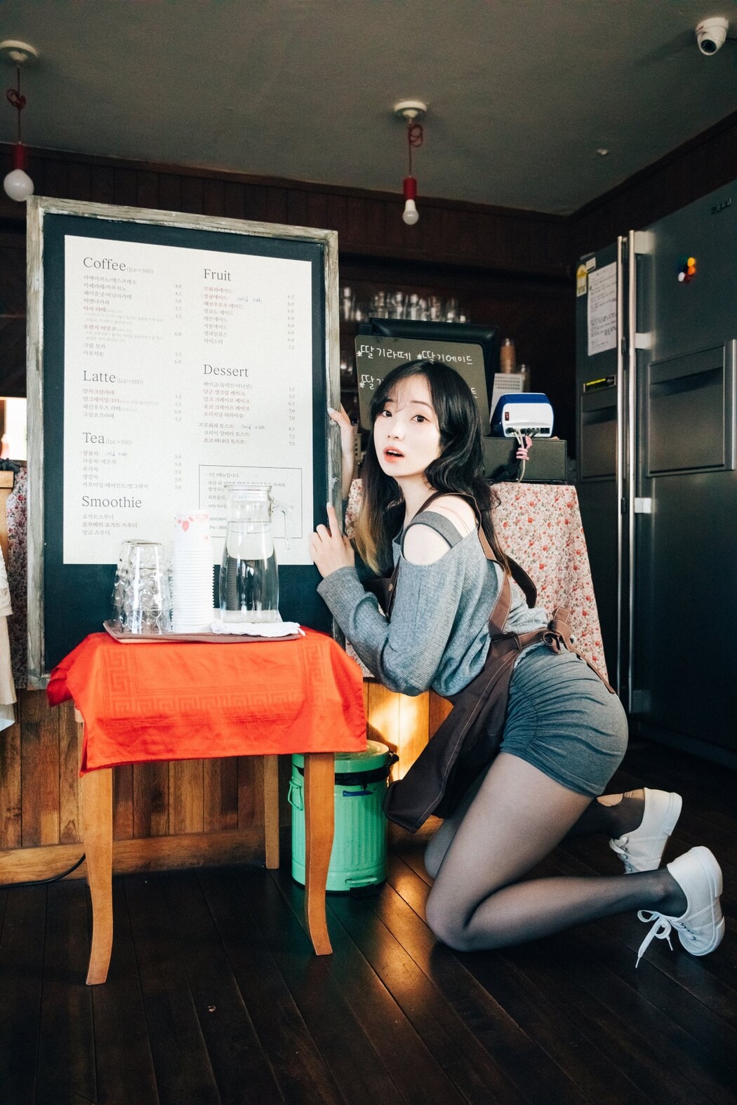 Loozy Bambi 밤비 – Cafe Alba Part 1