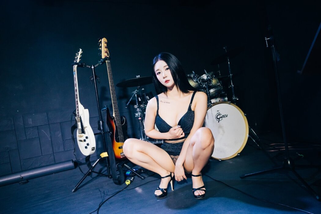 Loozy Bomi 보미 – Covert Stage A