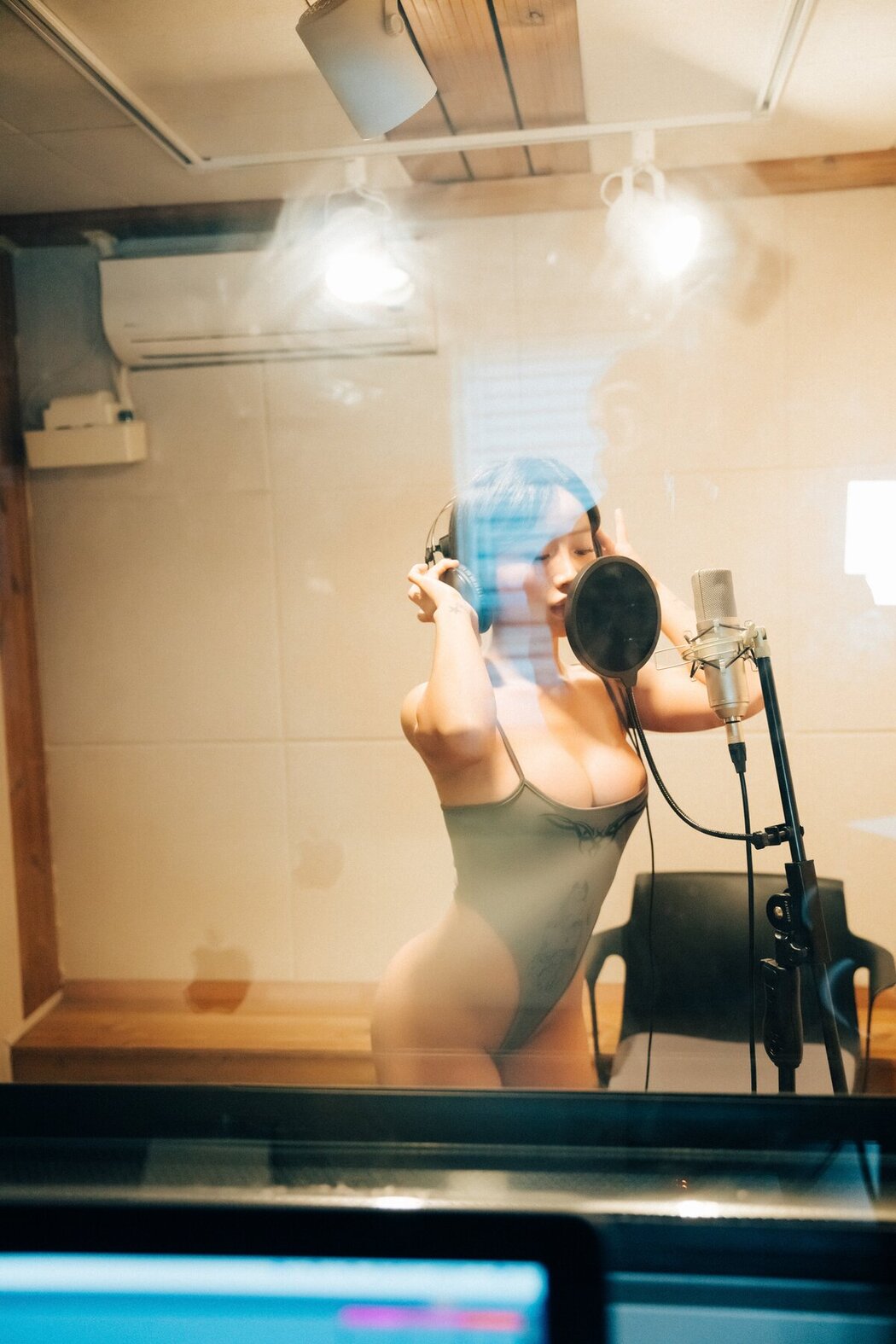 Loozy Booty Queen – Nude Recording A