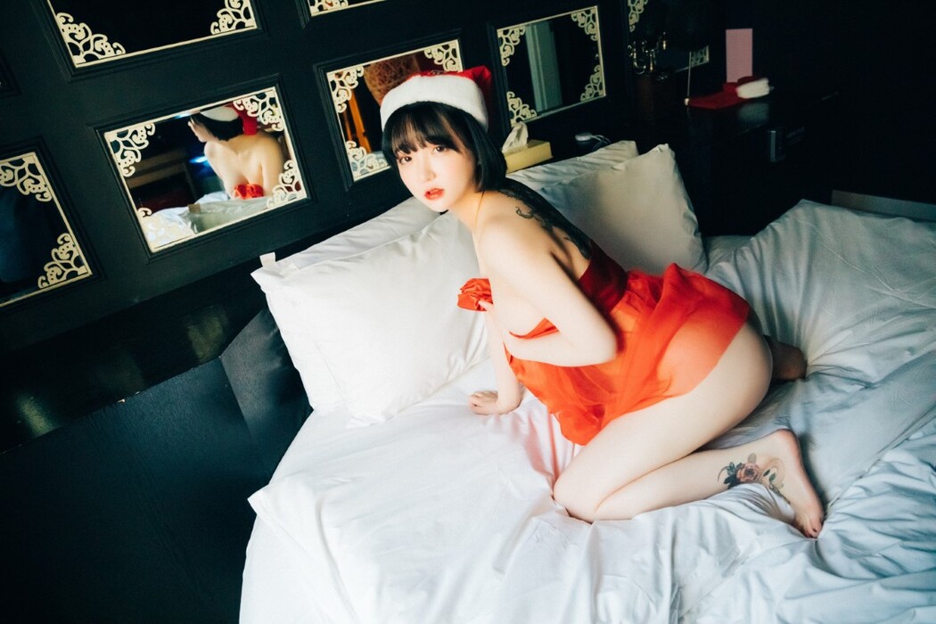 Loozy Doube Date Ye-Eun And Son Ye-Eun