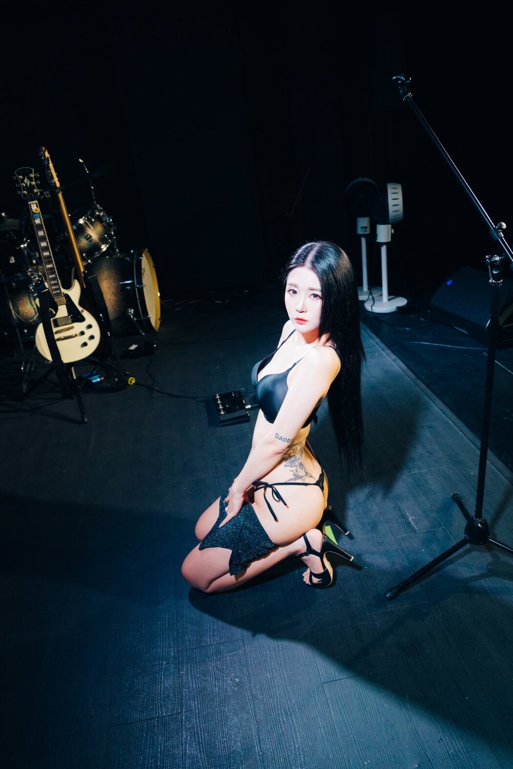 Loozy Bomi 보미 – Covert Stage A