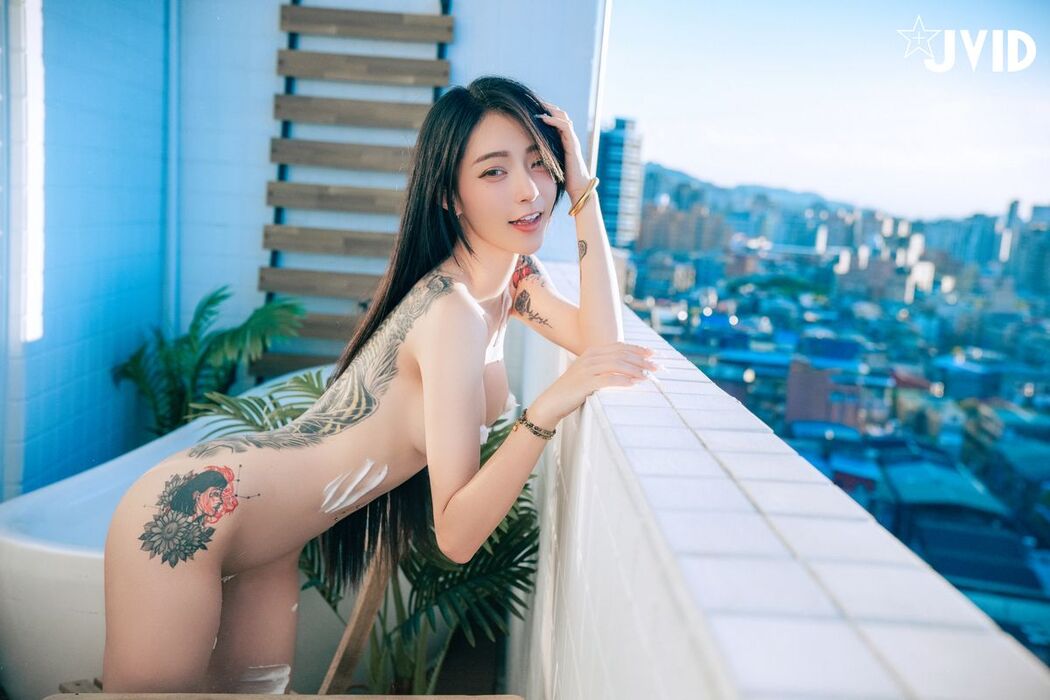 JVID Piao Piao Ge 飄飄哥 &#8211; 最狂尺度生日特輯 極細丁無膚膠 色色の裸體生日趴－飄飄 慶生被脫光光塗抹奶油 超細線丁無膚膠擠出誘人駱駝蹄 屁股翹高背後位視角超色慾 超誘人裸體奶油慶生影片熱映中 Part01 (63P)