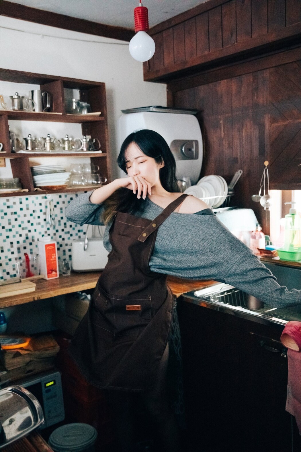 Loozy Bambi 밤비 – Cafe Alba Part 1