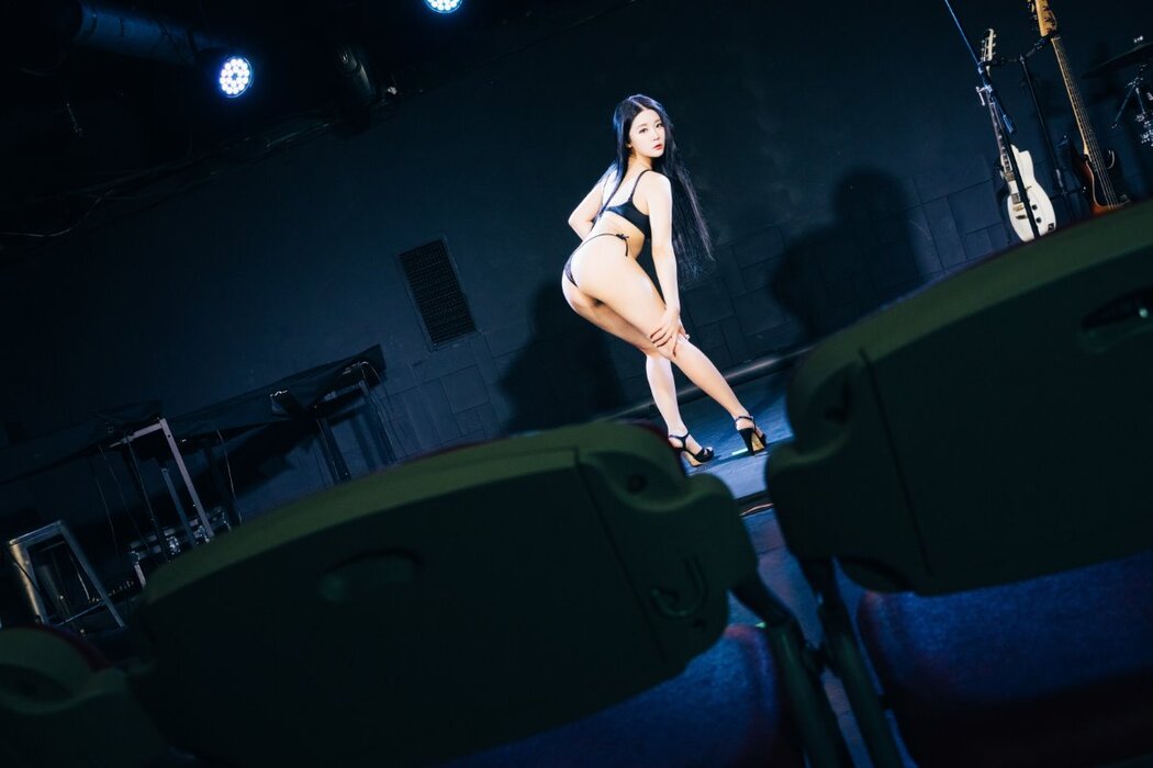 Loozy Bomi 보미 – Covert Stage A